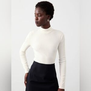 Vince Mock Neck fitted top